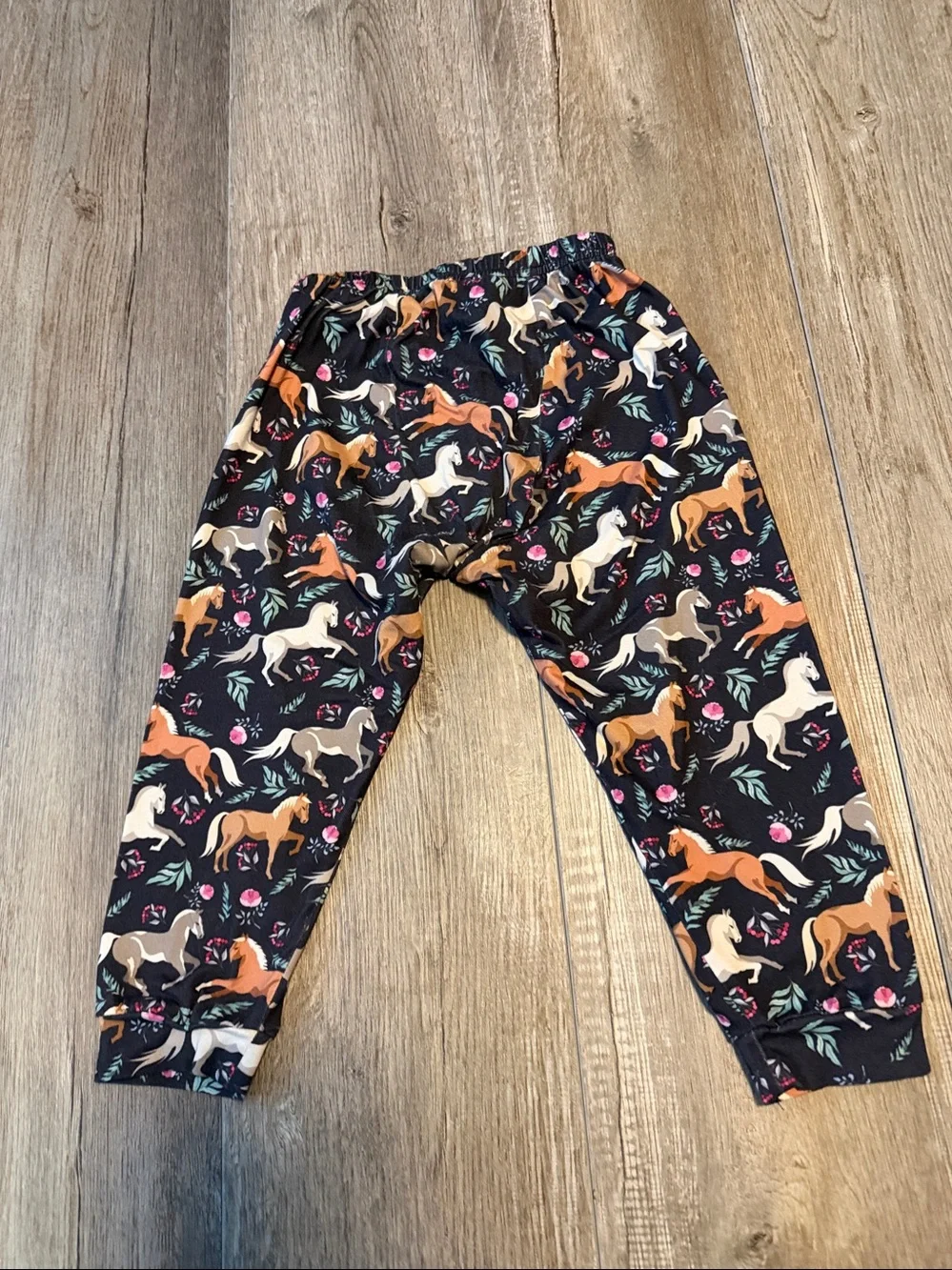 Cowgirl Hardware Girls' Black Horse Print Pajama Pants
